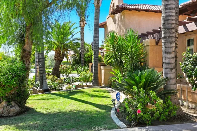 a house view with a outdoor space
