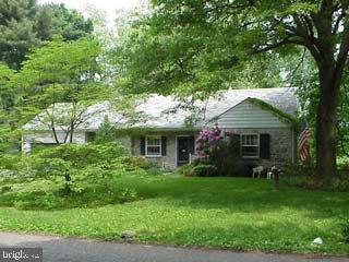 1413 Clayton Road Lancaster, PA 17603 - Photo 1 of 7 Gallery Image 1