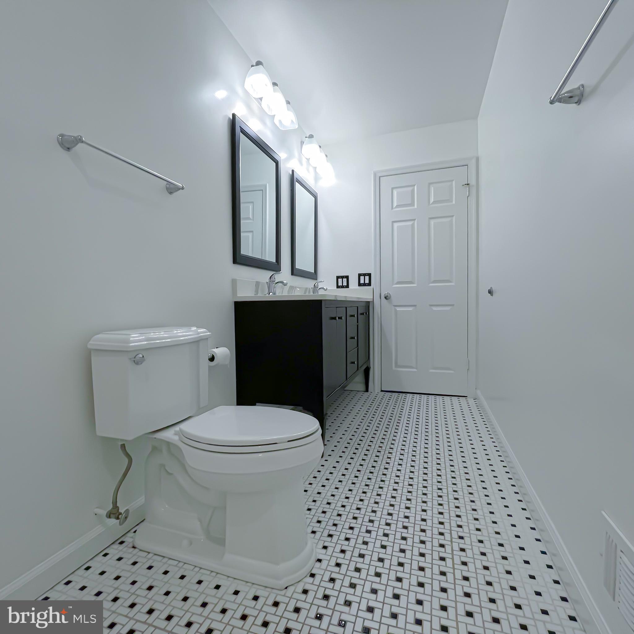 8040 Rocky Run Road Gainesville, VA 20155 - Photo 37 of 66 FULL BATHROOM