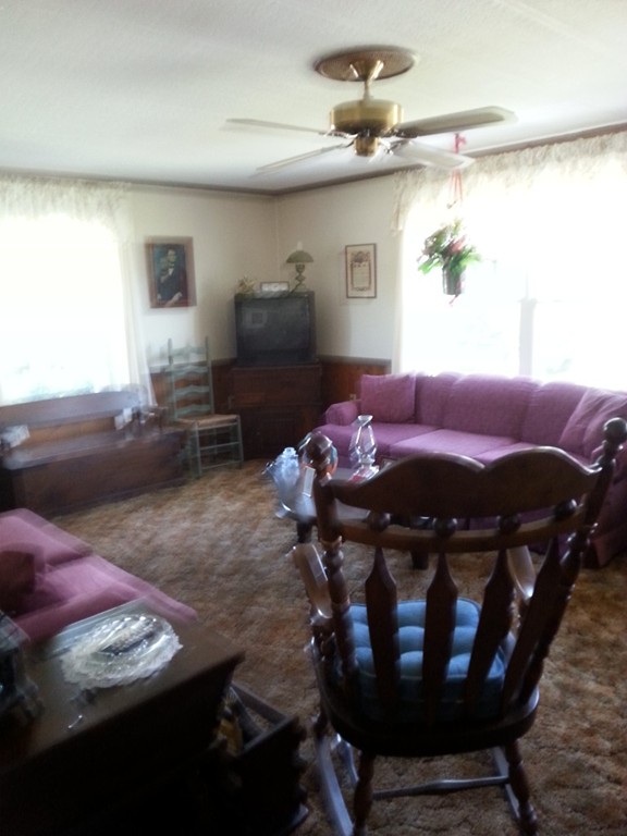 14 Wampanoag Road Taunton, MA 02780 - Photo 4 of 10 Gallery Image 4