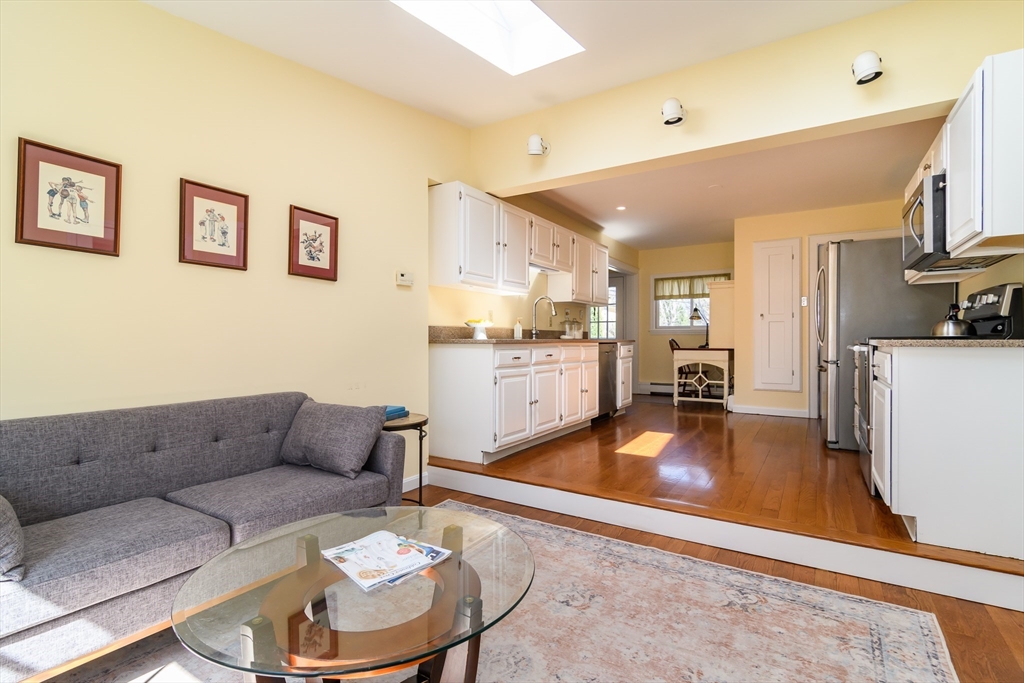 786 Boston Post Road Weston, MA 02493 - Photo 10 of 32