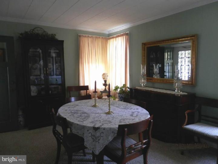 402 Cleveland Avenue Riverside, NJ 08075 - Photo 6 of 15 Living Room