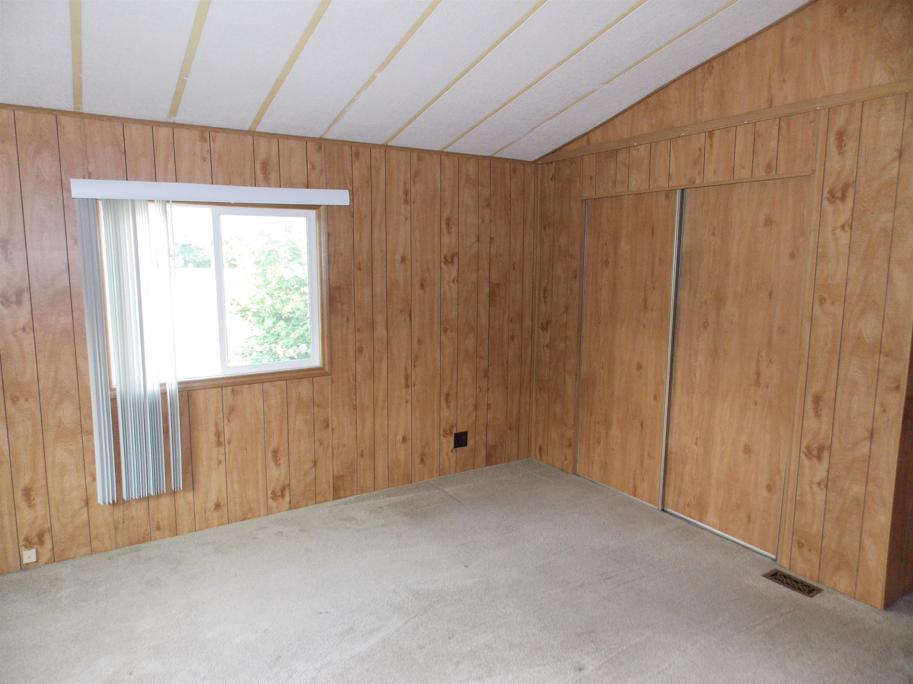8571 North Seymour Road Flushing, MI 48433 - Photo 18 of 27