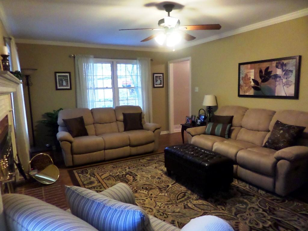 105 Newark Lane Oak Ridge, TN 37830 - Photo 17 of 36 living2