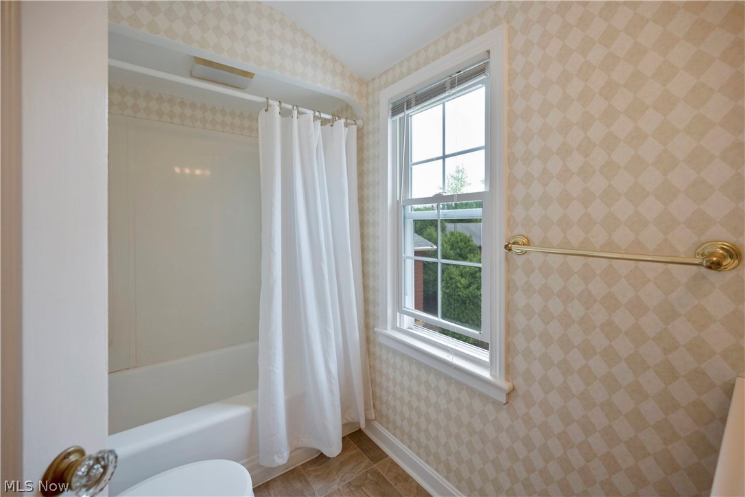1196 Belrose Road Cleveland, OH 44124 - Photo 11 of 34 Gallery Image 11