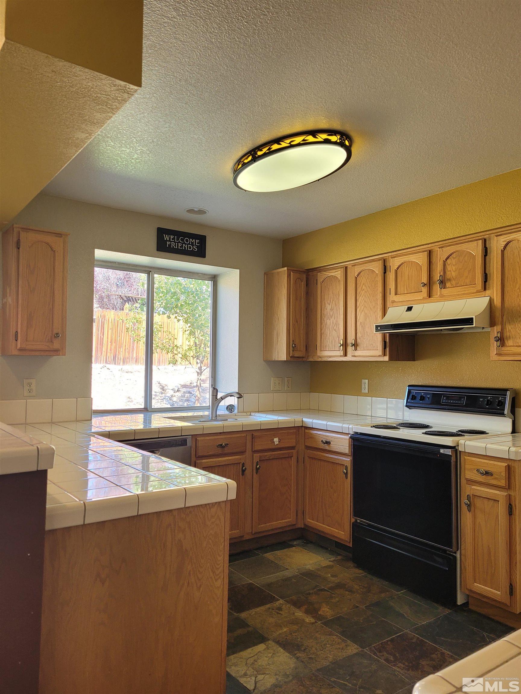 1305 Sandyhill Lane Reno, NV 89523 - Photo 8 of 22 Photo 8