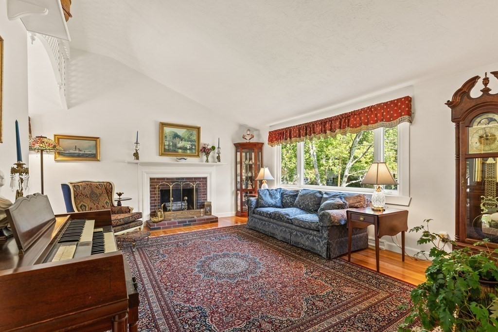 25 Aqueduct Road Wayland, MA 01778 - Photo 20 of 41 Gallery Image 20