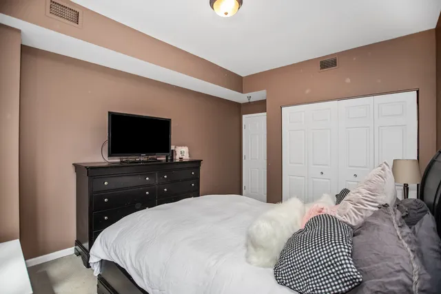 $399,900 | 3232 North Halsted Street, Unit H206, Chicago, IL 60657