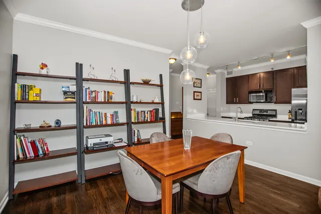 $399,900 | 3232 North Halsted Street, Unit H206, Chicago, IL 60657