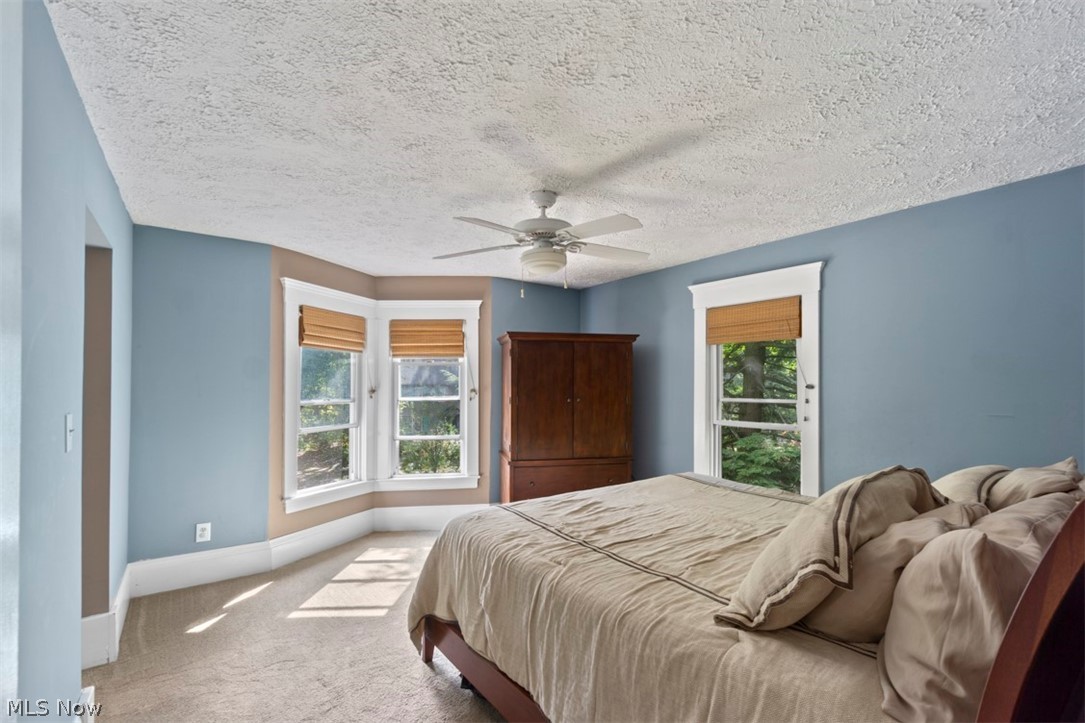 2935 Somerton Road Cleveland, OH 44118 - Photo 19 of 29