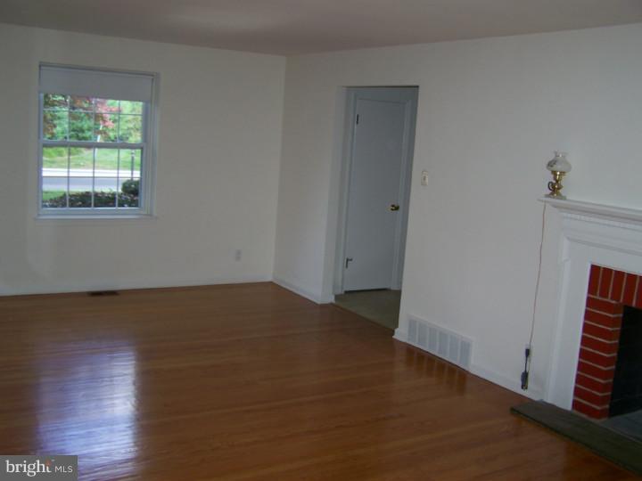 1064 Welsh Road Huntingdon Valley, PA 19006 - Photo 8 of 12