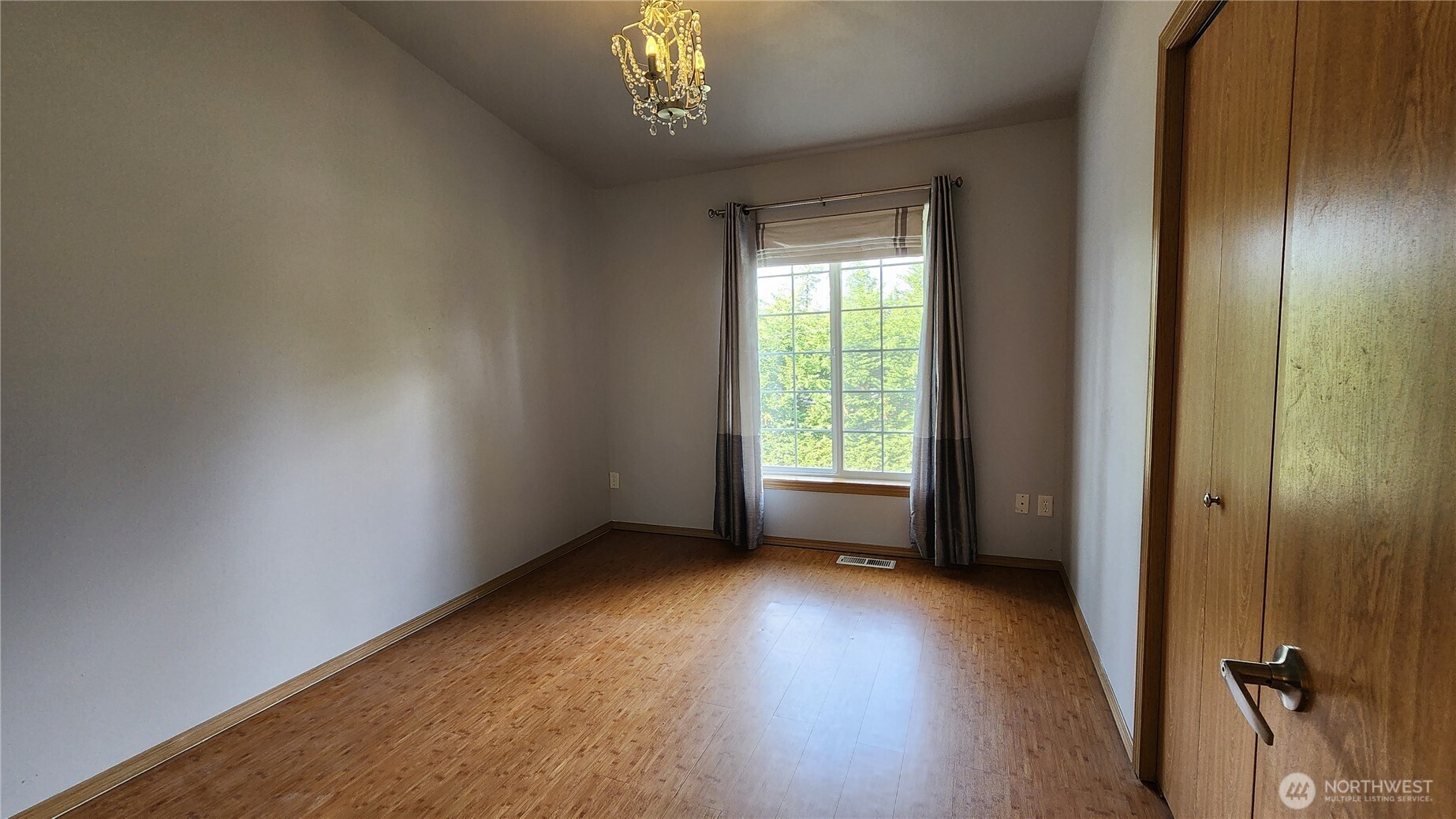 705 West Brokaw Road Camano Island, WA 98282 - Photo 20 of 40