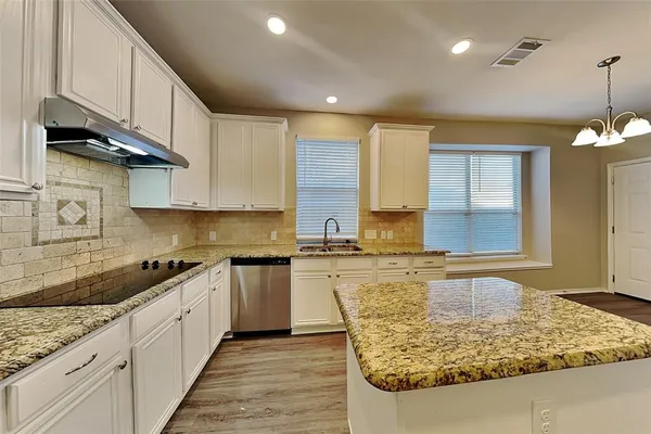 $2,675 | 1432 Christine Drive, Allen, TX 75002