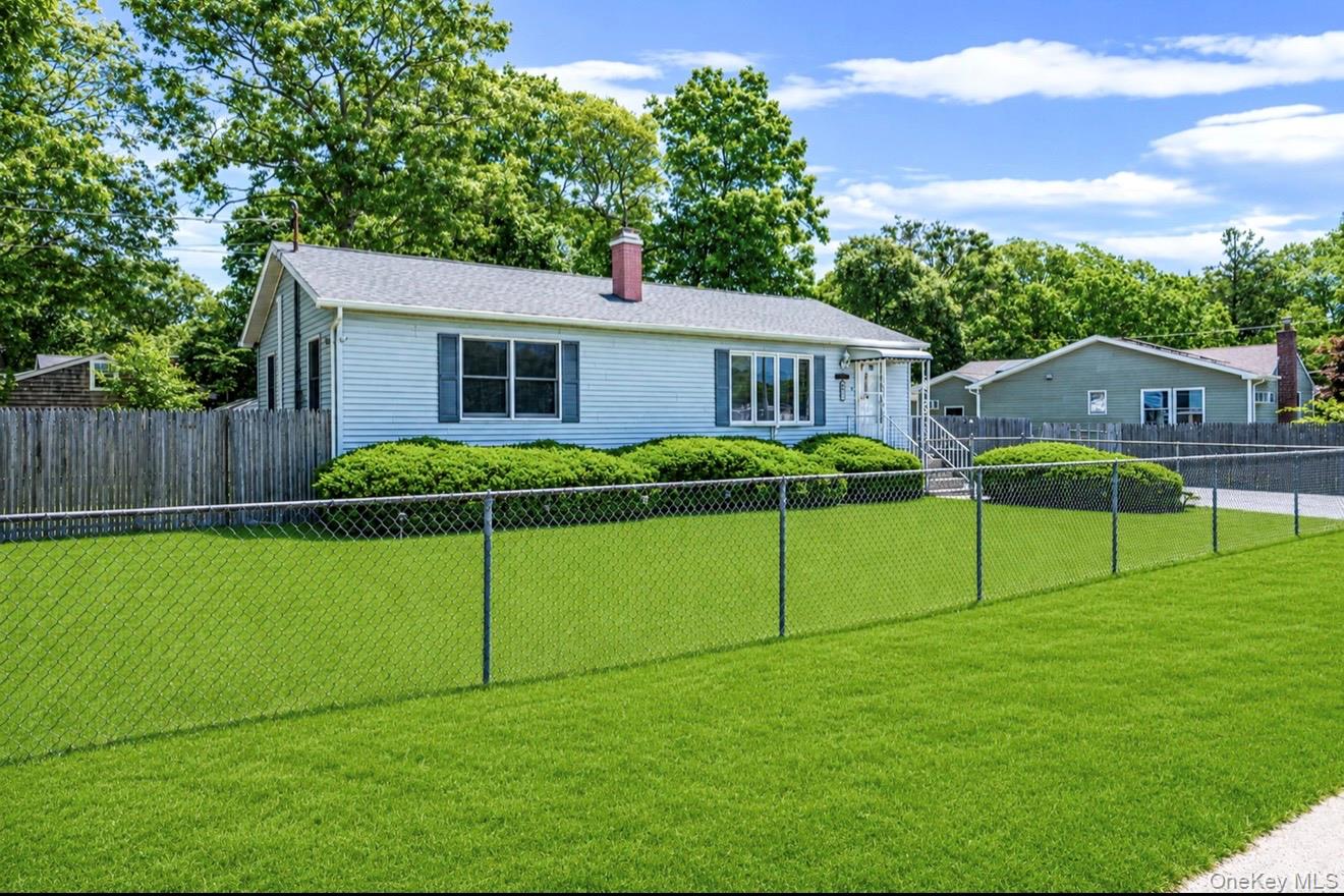 83 Knapp Road Mastic Beach, NY 11951 - Photo 3 of 32