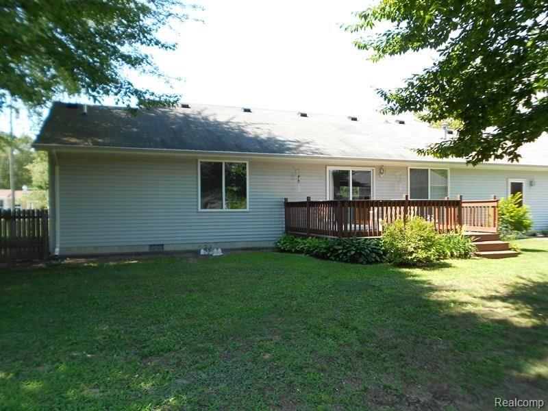 2830 Michigan Road Port Huron, MI 48060 - Photo 5 of 29 2012-08-06 20.40
