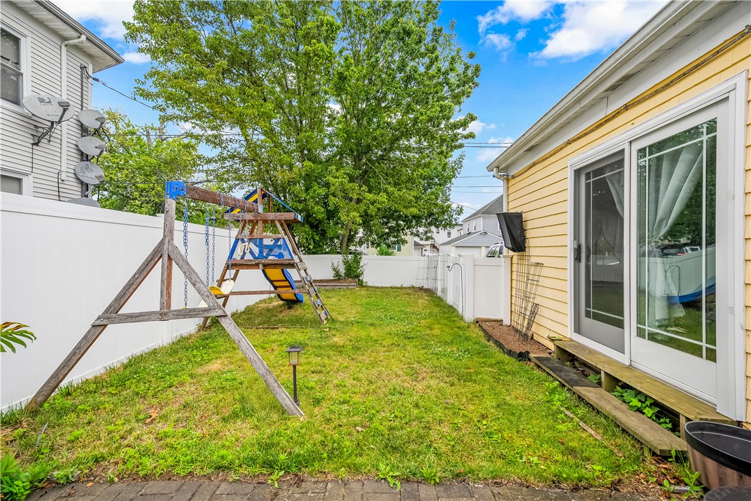 10 Booth Avenue Pawtucket, RI 02861 - Photo 36 of 48