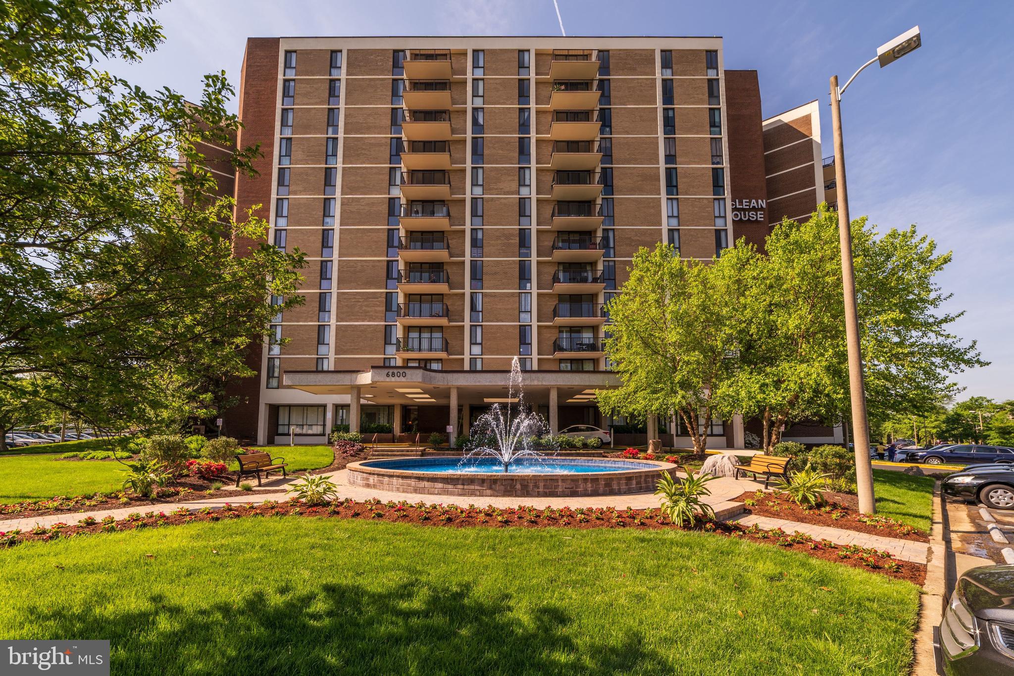6800 Fleetwood Road, Unit 720 McLean, VA 22101 - Photo 2 of 28 McLean House