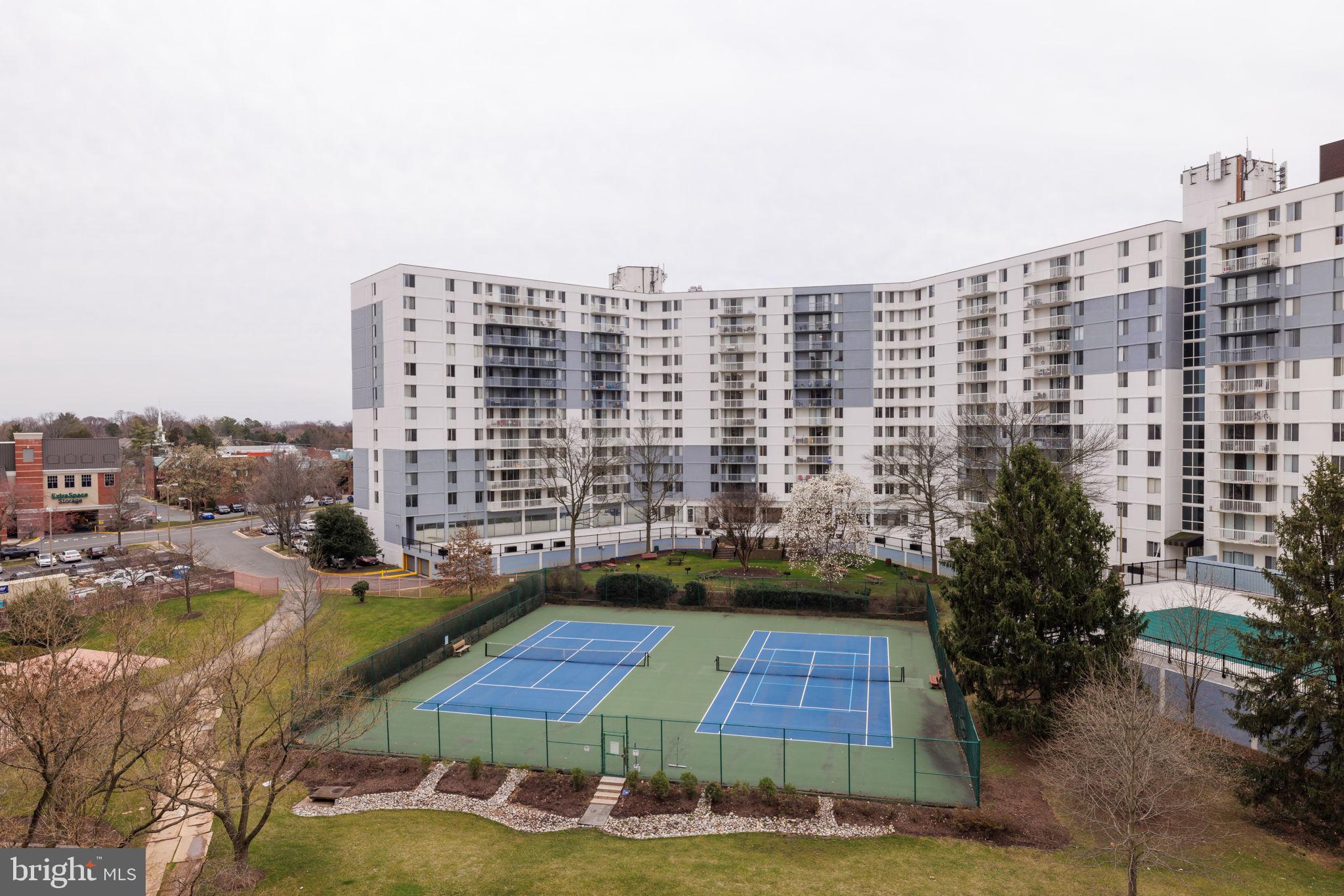 6800 Fleetwood Road, Unit 720 McLean, VA 22101 - Photo 26 of 28 Tennis Courts
