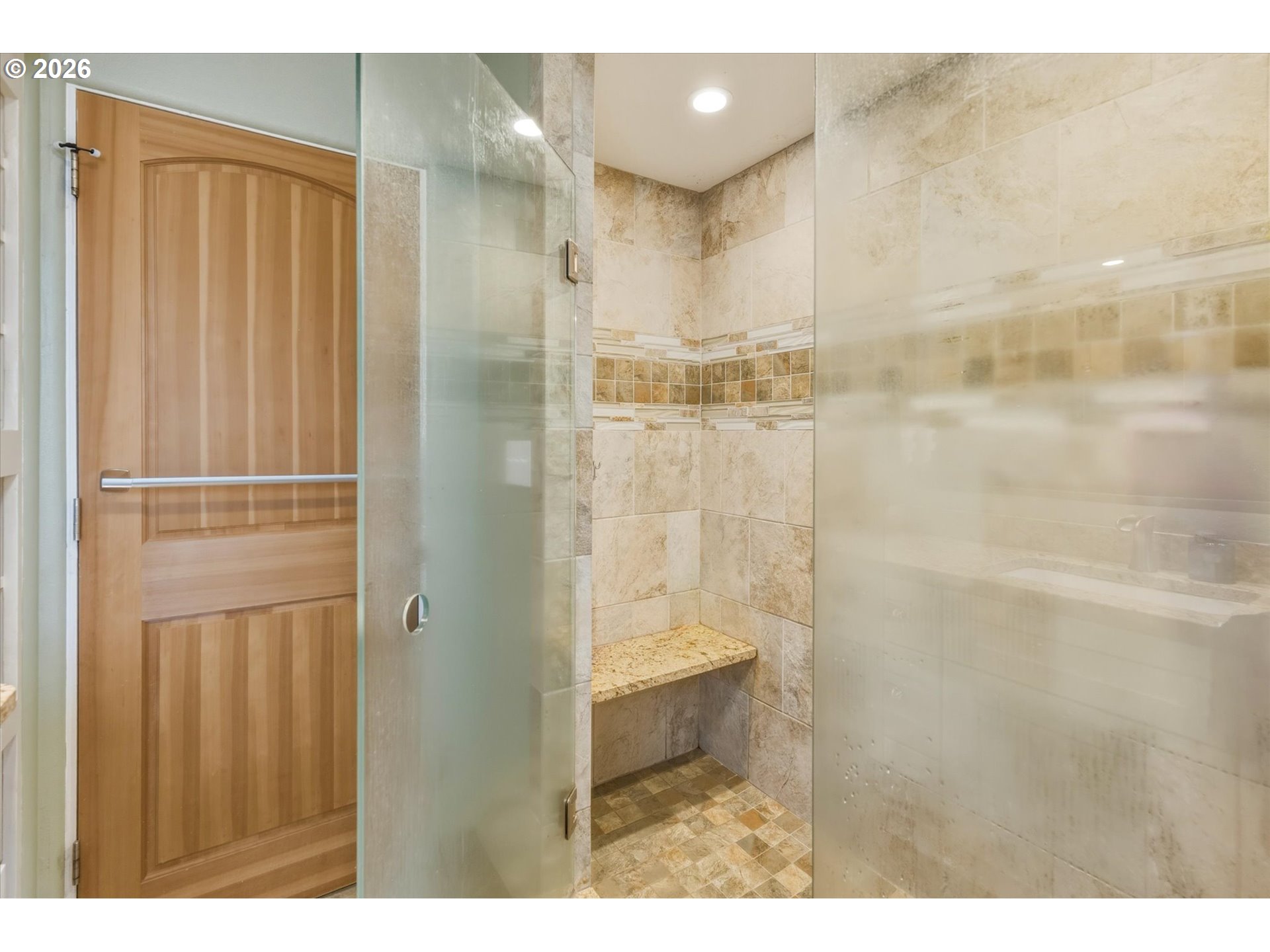 201 Carroll Road Kelso, WA 98626 - Photo 19 of 46 Bathroom