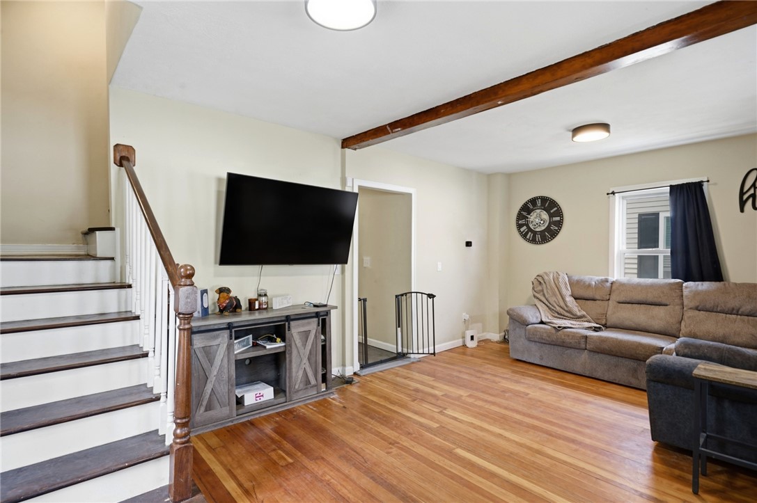 79 Winfield Road Johnston, RI 02919 - Photo 8 of 29 Gallery Image 8