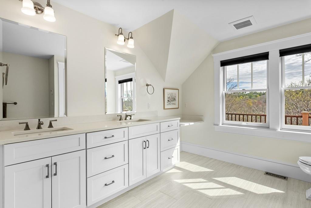 15 Blynman Circle Manchester, MA 01944 - Photo 23 of 31