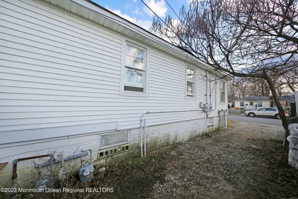 $2,200 | 243 Seabreeze Avenue, Middletown, NJ 07748