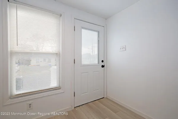$2,200 | 243 Seabreeze Avenue, Middletown, NJ 07748