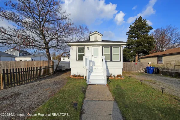 $2,200 | 243 Seabreeze Avenue, Middletown, NJ 07748