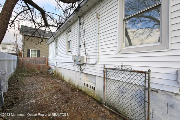 $2,200 | 243 Seabreeze Avenue, Middletown, NJ 07748