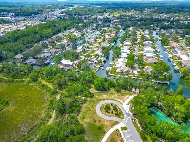 $379,000 | 1011 Southeast 4th Avenue, Crystal River, FL 34429