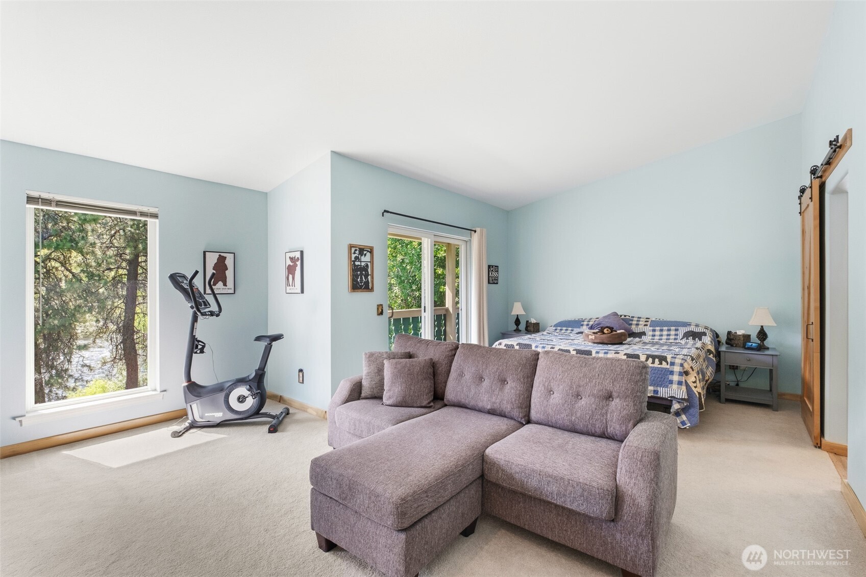 8348 Main Street, Unit 1 Peshastin, WA 98847 - Photo 26 of 40 a living room with furniture a window and gym equipment