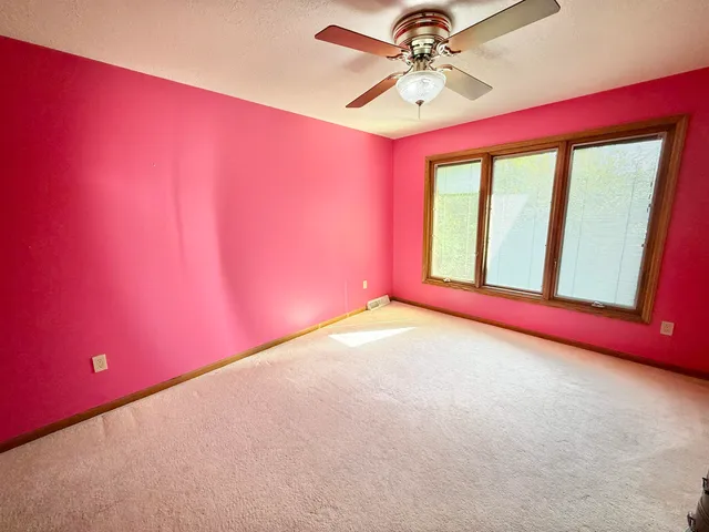 a view of empty room with window