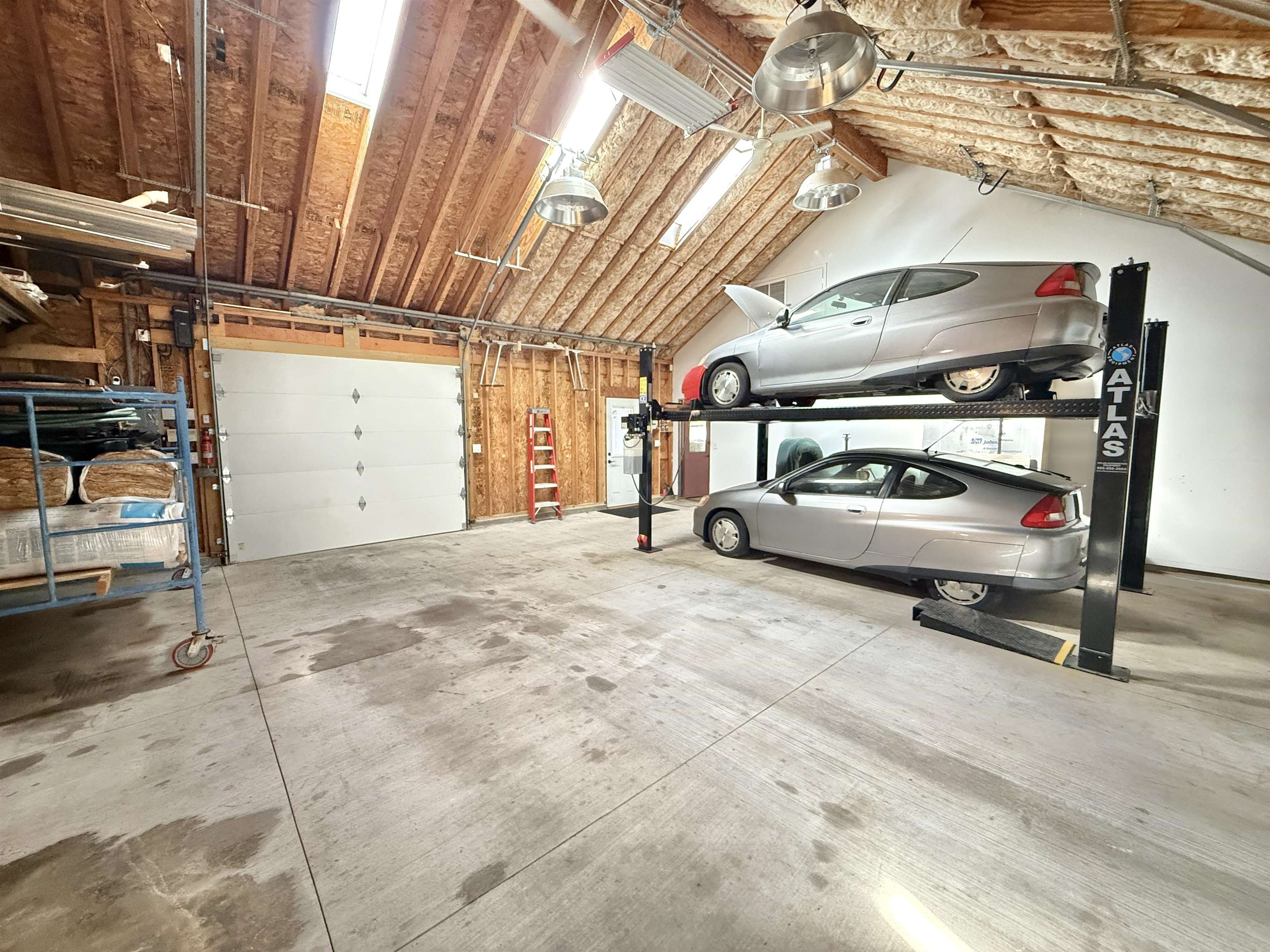 5449 South Branch Court Rochelle, IL 61068 - Photo 37 of 45 a car parked in parking garage