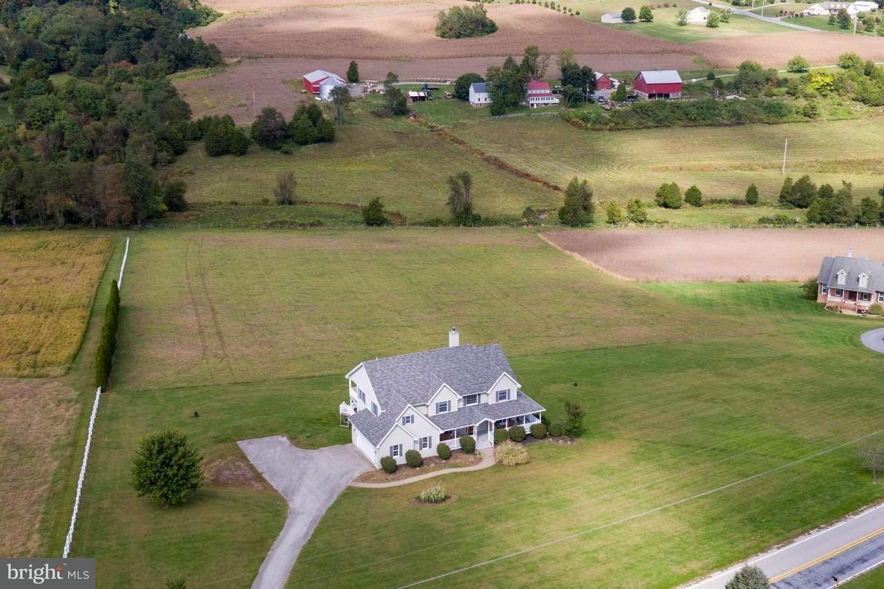 865 Deer Road Fawn Grove, PA 17321 - Photo 3 of 36 Gallery Image 3