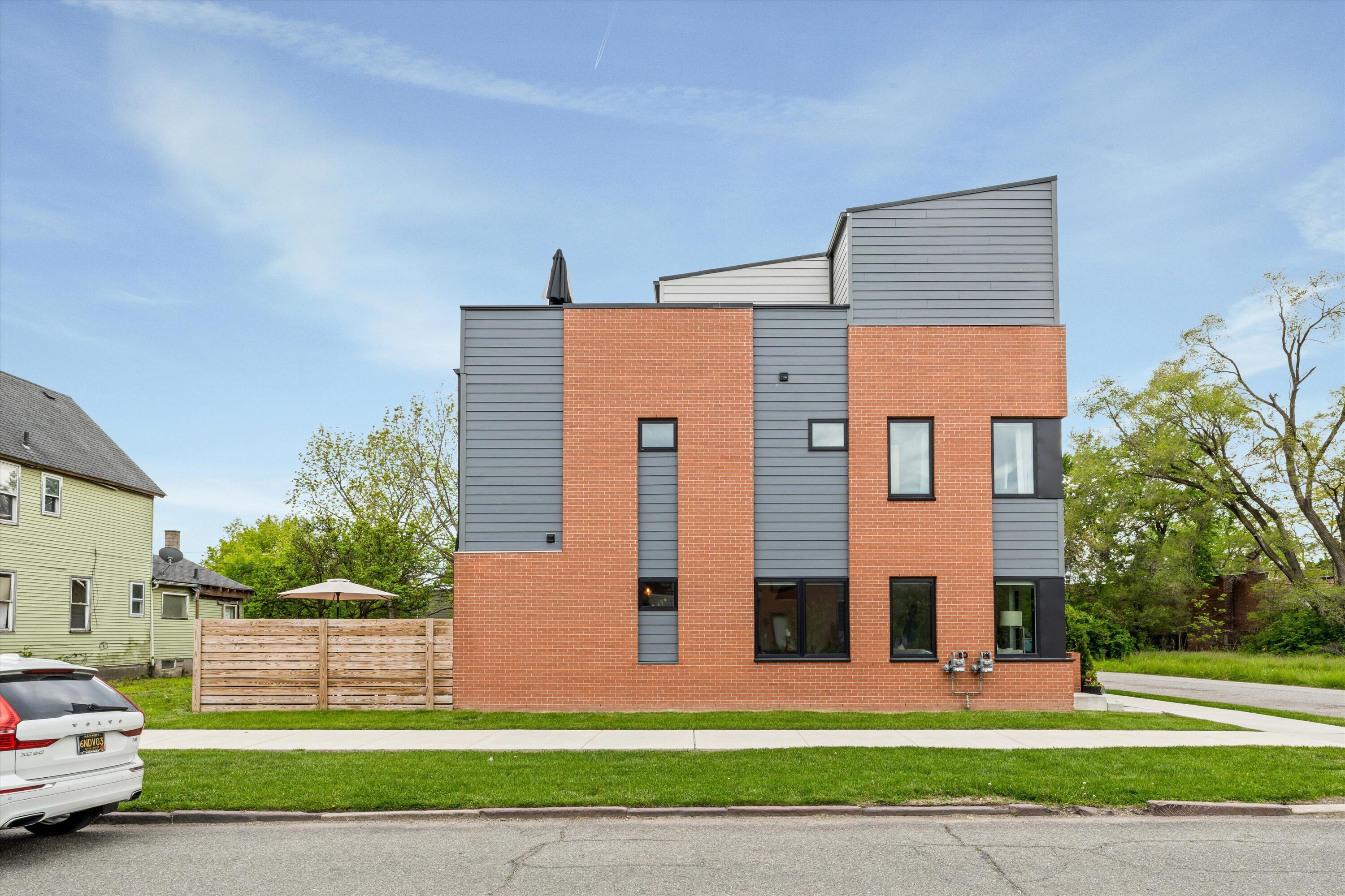 1803 Perry Street, Unit 9 Detroit, MI 48216 - Photo 55 of 56 55-1803 Perry St 0054