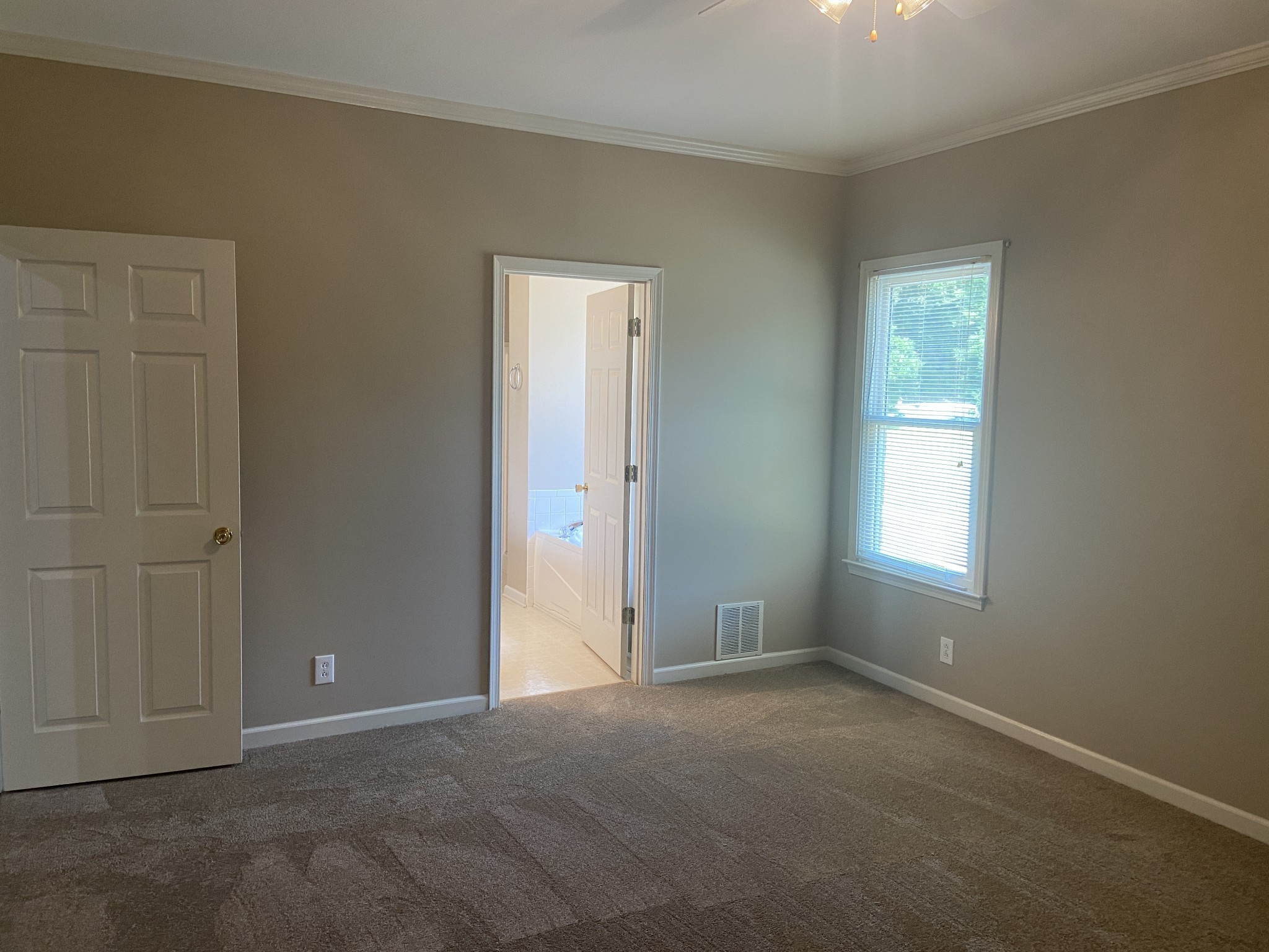 4237 Trenton Road Clarksville, TN 37040 - Photo 9 of 36