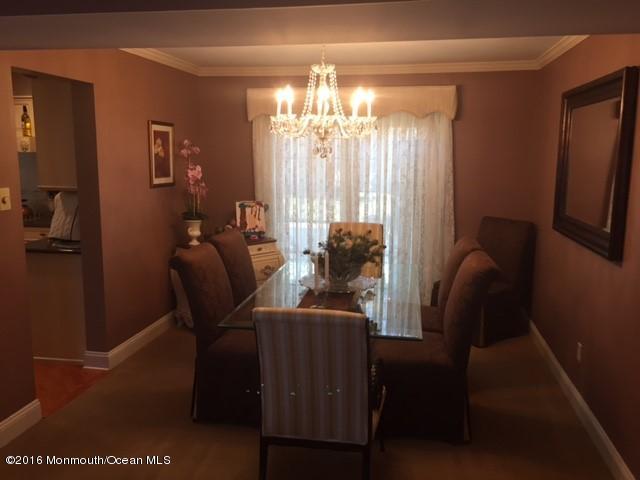 4 Appletree Road Howell, NJ 07731 - Photo 5 of 12 Appletree dining 2
