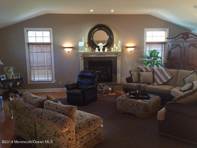 4 Appletree Road Howell, NJ 07731 - Photo 7 of 12 Appletree Family