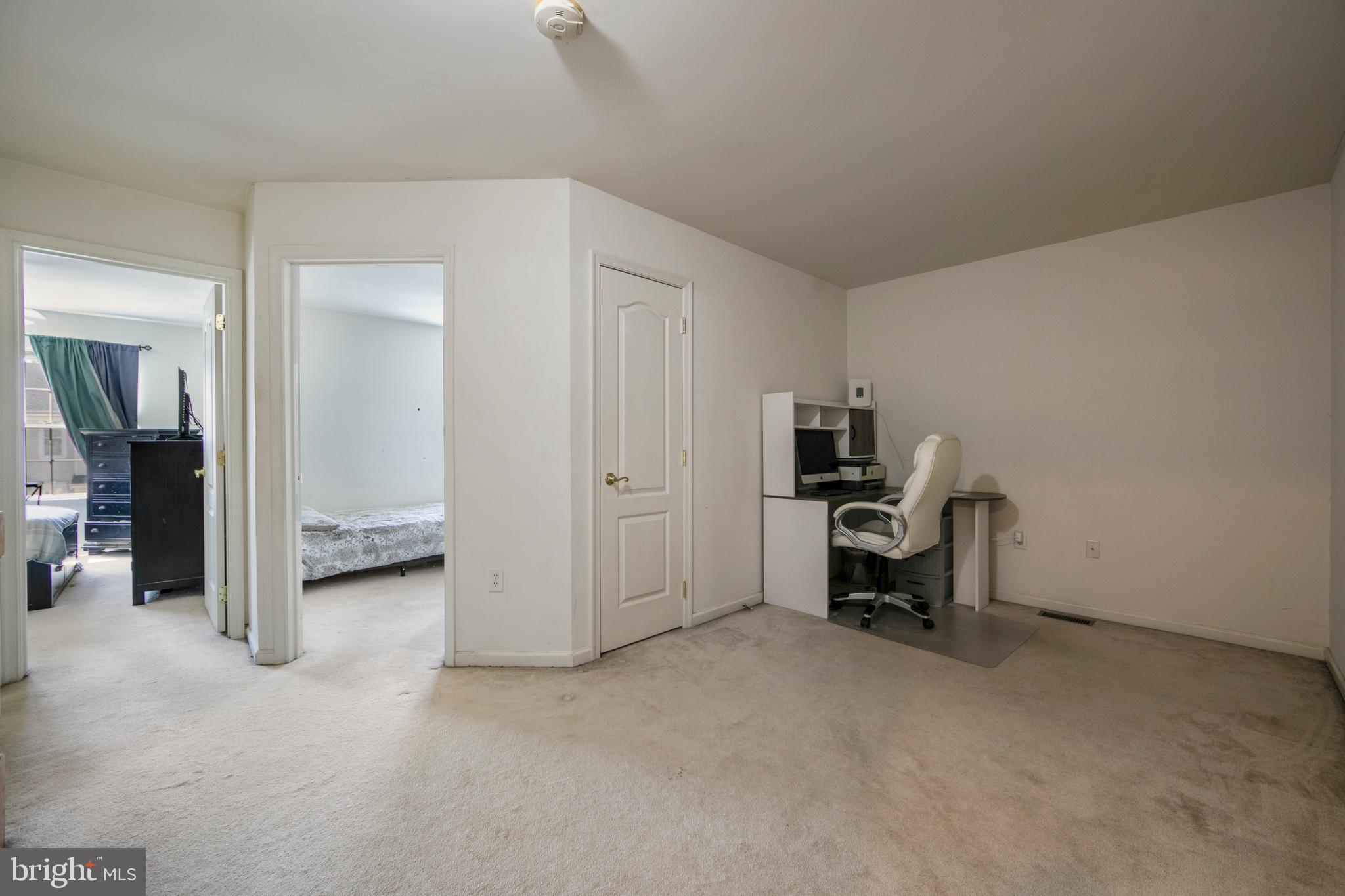 342 Huntington Drive Delran, NJ 08075 - Photo 35 of 45 a view of a livingroom with furniture