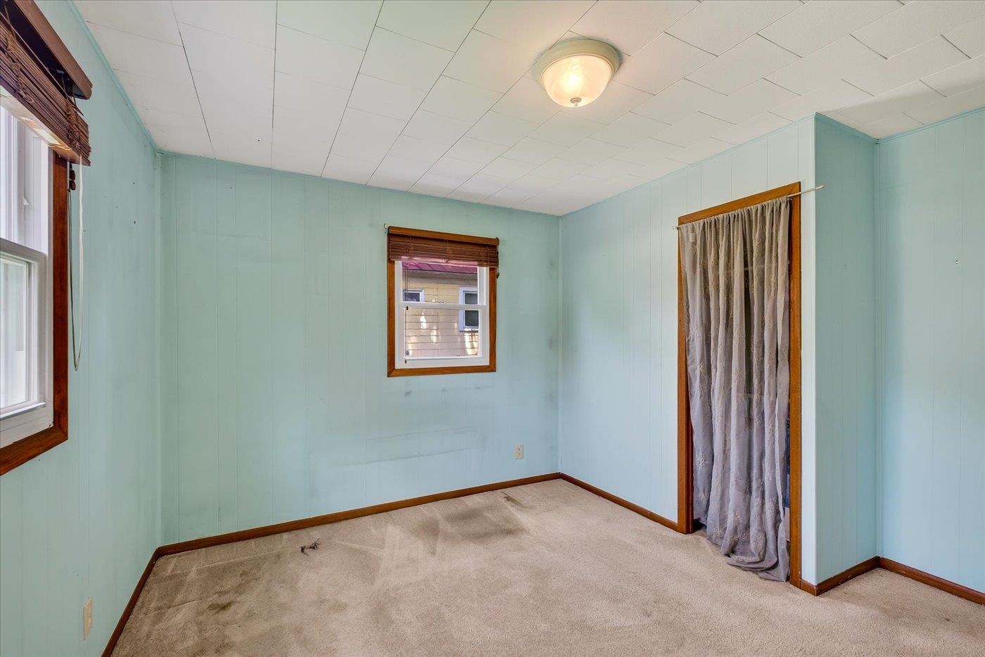 145 Rodney Court Madison, WI 53715 - Photo 16 of 33
