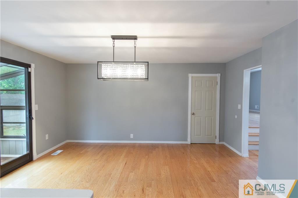 313 New Durham Road Piscataway, NJ 08854 - Photo 2 of 27 Gallery Image 2