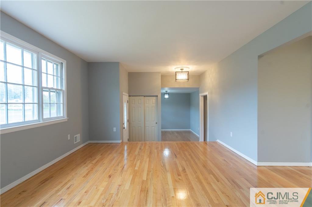 313 New Durham Road Piscataway, NJ 08854 - Photo 11 of 27 Gallery Image 11
