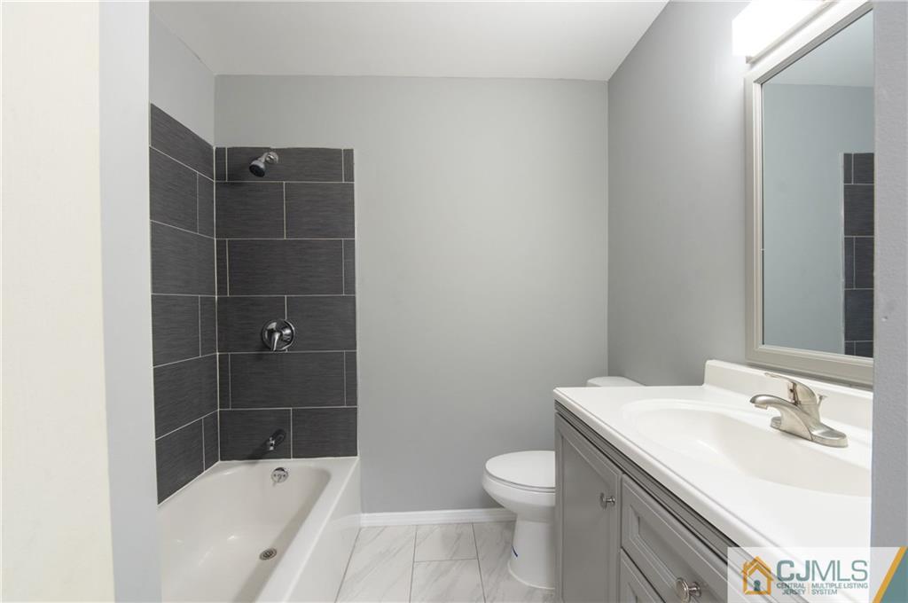 313 New Durham Road Piscataway, NJ 08854 - Photo 16 of 27 Gallery Image 16
