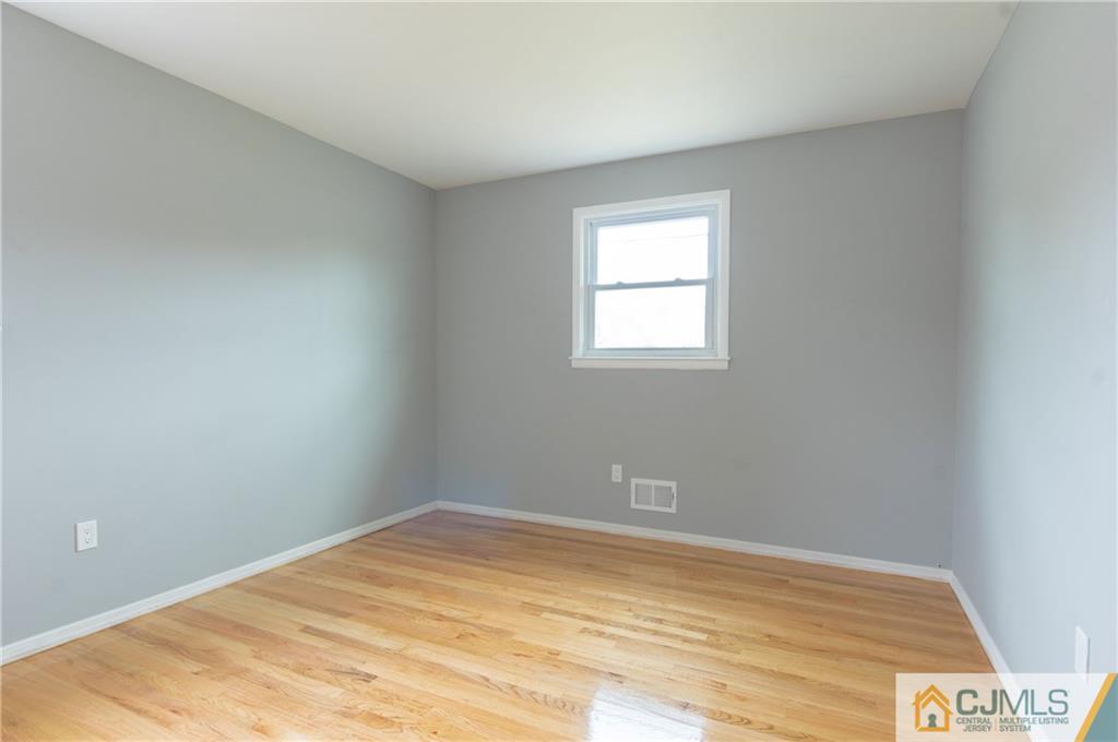313 New Durham Road Piscataway, NJ 08854 - Photo 17 of 27 Gallery Image 17