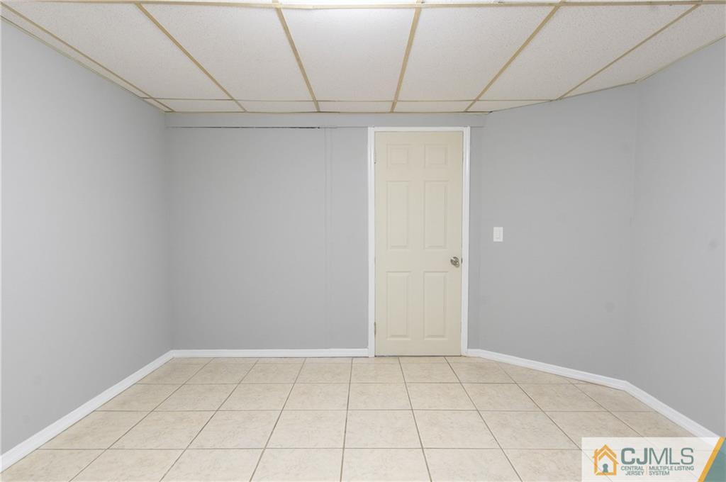 313 New Durham Road Piscataway, NJ 08854 - Photo 22 of 27 Gallery Image 22