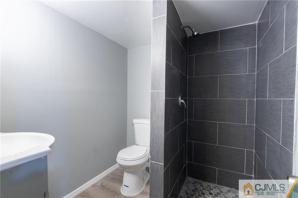 313 New Durham Road Piscataway, NJ 08854 - Photo 23 of 27 Gallery Image 23