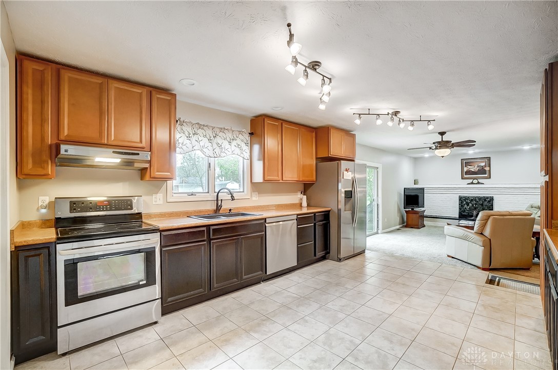 984 East Rahn Road Dayton, OH 45429 - Photo 11 of 39 Gallery Image 11