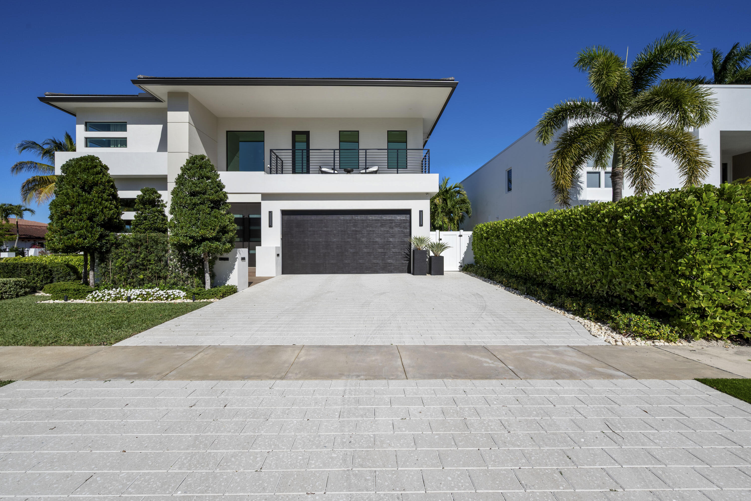 401 Northeast 2nd Street Boca Raton, FL 33432 - Photo 2 of 95 DSC_4774