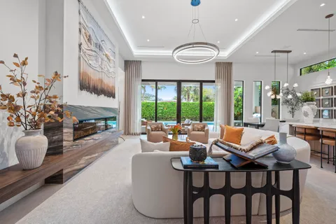 $5,695,000 | 401 Northeast 2nd Street, Boca Raton, FL 33432