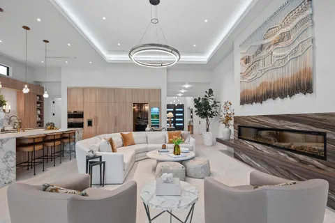 $5,695,000 | 401 Northeast 2nd Street, Boca Raton, FL 33432